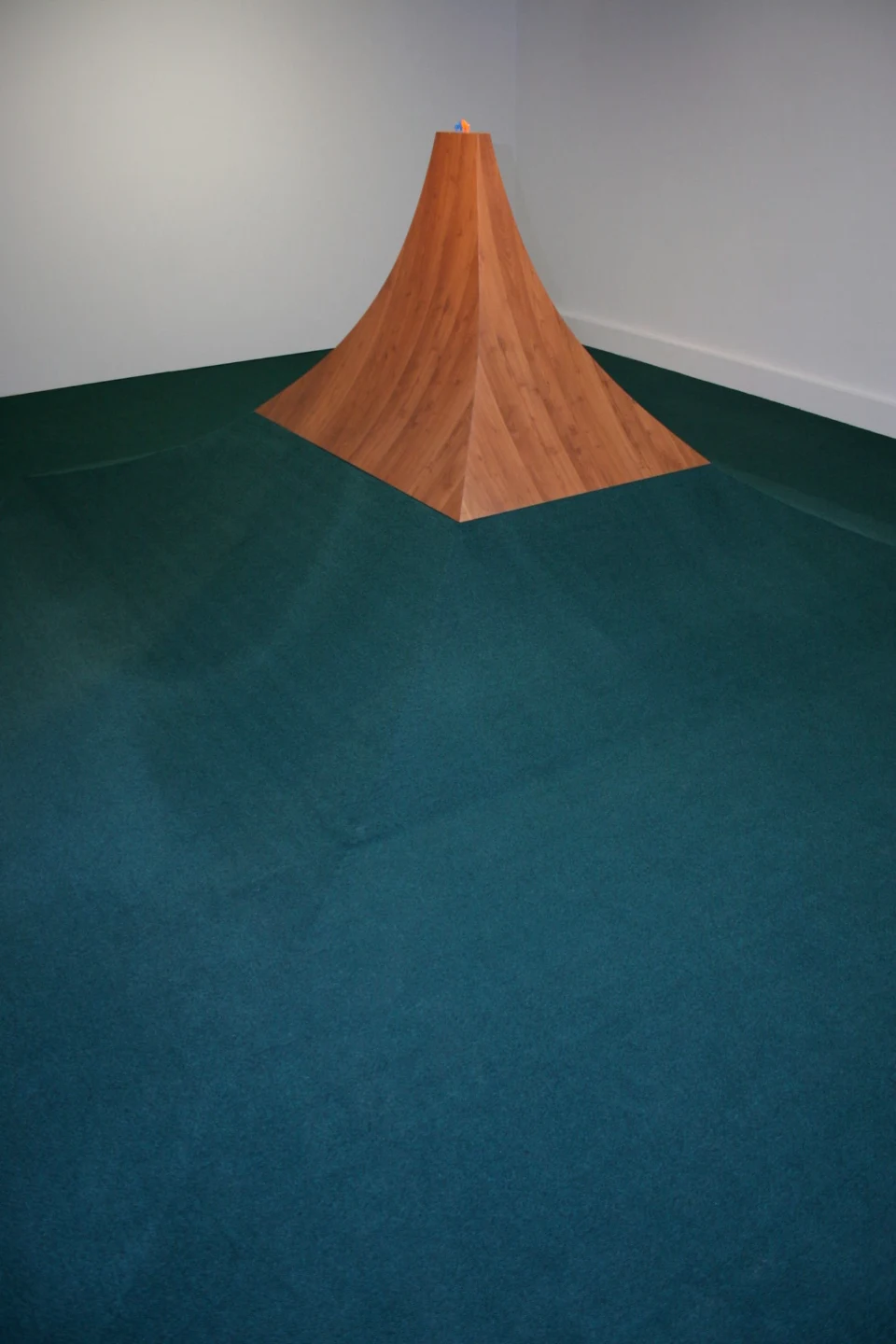 Mono1mento ao Grande Topological, 2006 — Daniel Acosta (imagem 2)