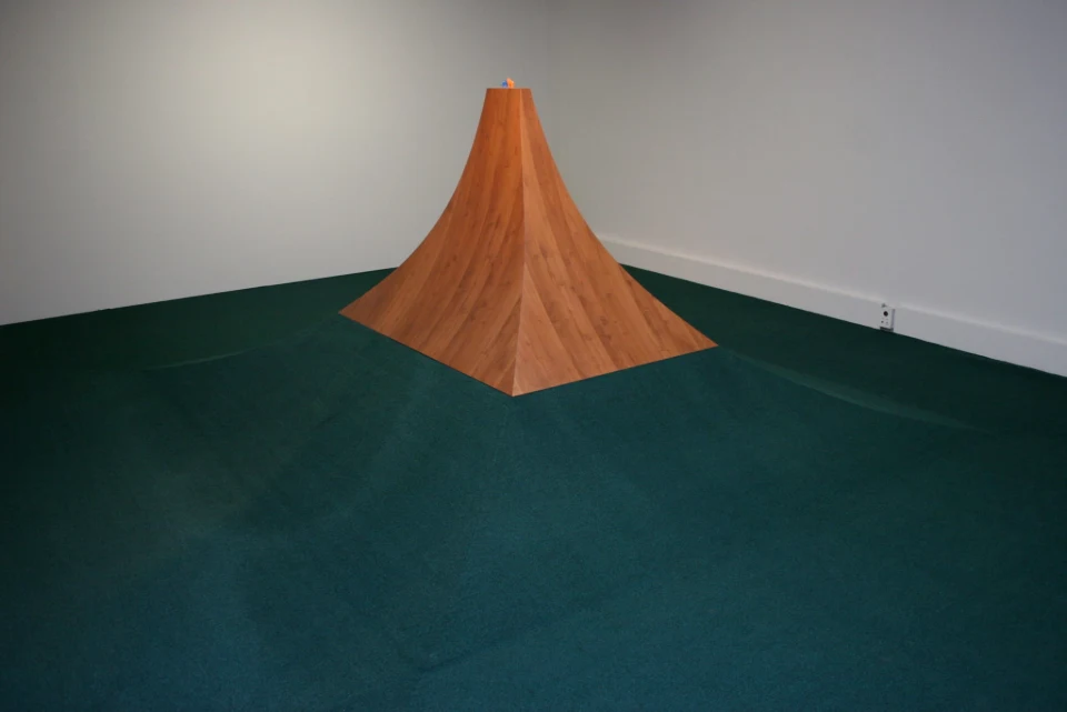 Mono1mento ao Grande Topological, 2006 — Daniel Acosta (imagem 1)